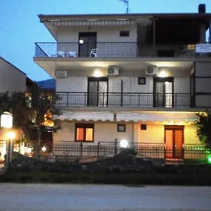 apt-dimitra-house.hotelschalkidiki.net/